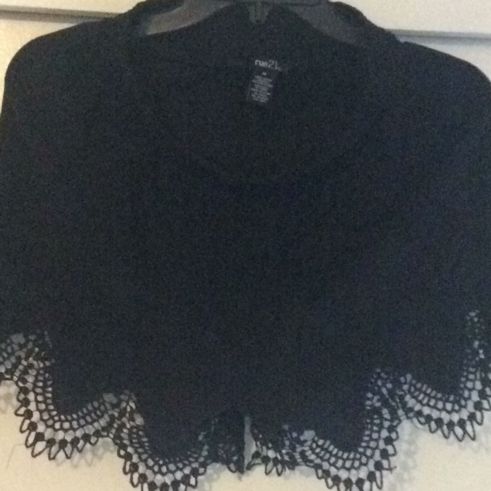 Lace short